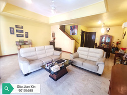 seagull-walk photo thumbnail #3